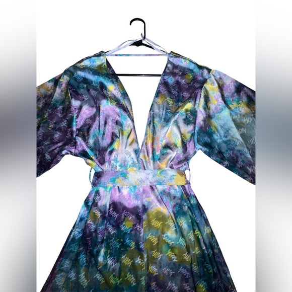 🆕Sattin Pretty Mini Robe - Fabletics - Picture 10 of 15